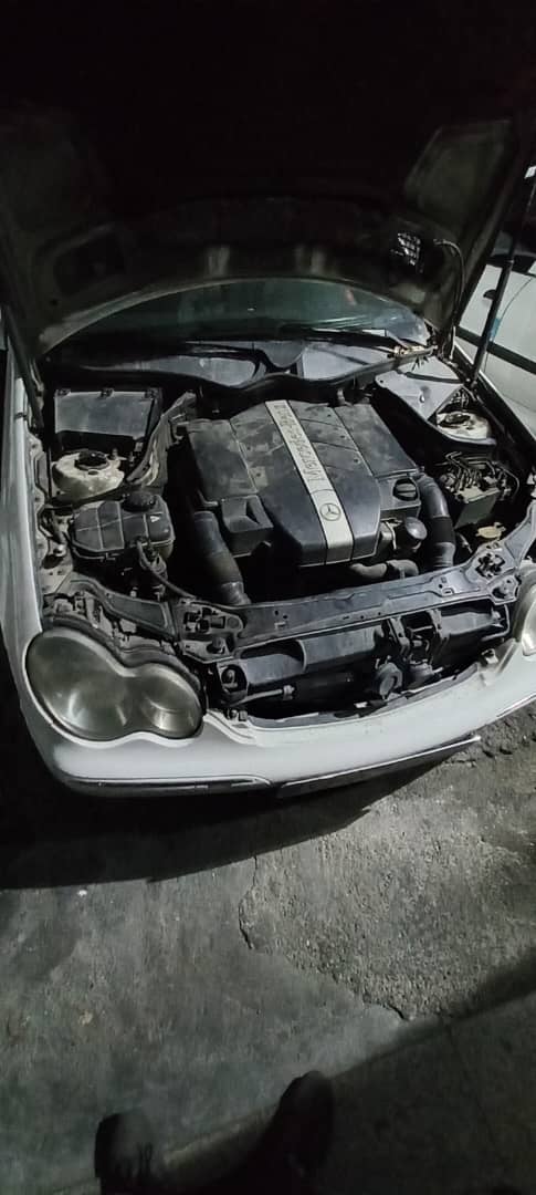 خدمات تعمیرات سیار امداد خودرو یی